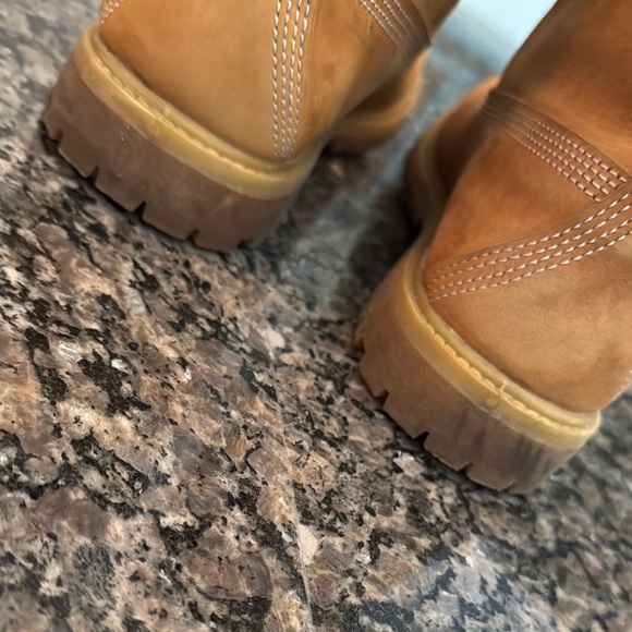 Timberland premium 6 inch waterproof Boots with wheat Nubuck Leather 9 - Picture 8 of 14
